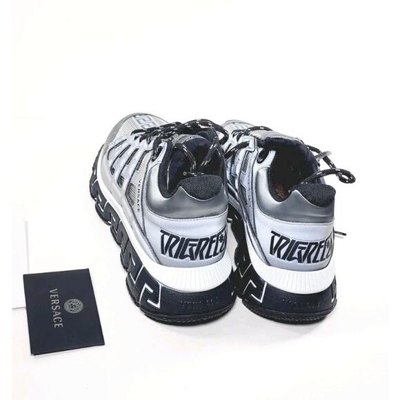 VERSACE Trigreca Sneakers Mismatch Size L40 R39. main image 11